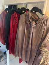 Load image into Gallery viewer, Sheer tie up blouse
