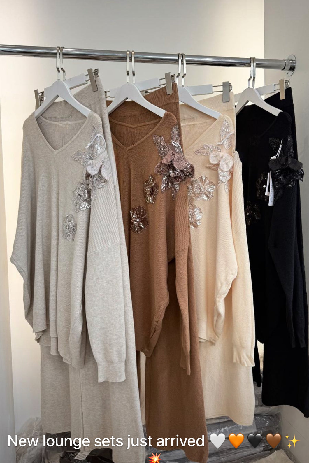 3D flower v neck loungewear set