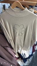 Load image into Gallery viewer, Diamonte flower loungewear set
