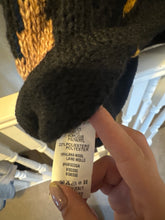 Load image into Gallery viewer, Star oversized jumper

