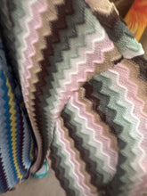 Load image into Gallery viewer, Zigzag open cardigan kaftan
