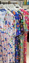 Load image into Gallery viewer, Italian funky smock dress curve
