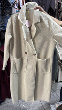 Load image into Gallery viewer, Cream teddy funky star jacket
