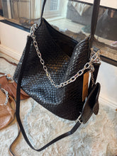 Load image into Gallery viewer, Faux leather shoulder chain bags
