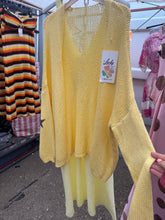 Load image into Gallery viewer, Yellow knit cardigan star
