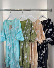 Load image into Gallery viewer, Boho paisly midi dress
