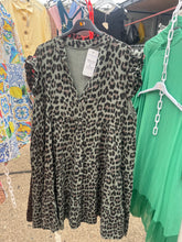 Load image into Gallery viewer, cheesecloth leopard calf length
