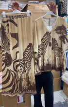 Load image into Gallery viewer, Zebra brown lurex co ord
