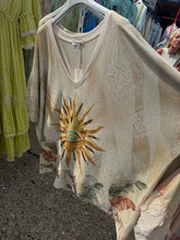 Load image into Gallery viewer, Sun lurex curve top
