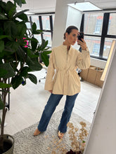 Load image into Gallery viewer, Beige zip up rain Mac luxe
