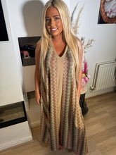 Load image into Gallery viewer, Green lurex zigzag dress

