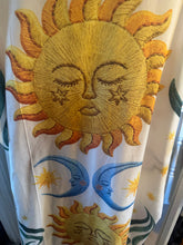 Load image into Gallery viewer, Eye heart shirt oversized
