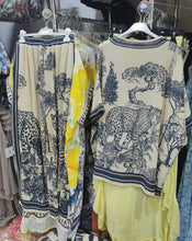 Load image into Gallery viewer, Jungle print curve loungewear set
