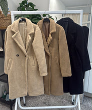 Load image into Gallery viewer, Thick teddy plain jackets
