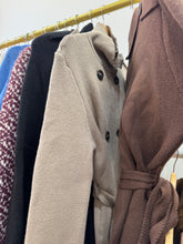 Load image into Gallery viewer, 3 colours soft knit jumpers
