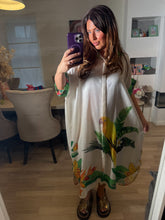 Load image into Gallery viewer, Parrott shirt dress curve
